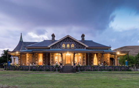 Coragulac House Cottages - New Castle Tourism 0