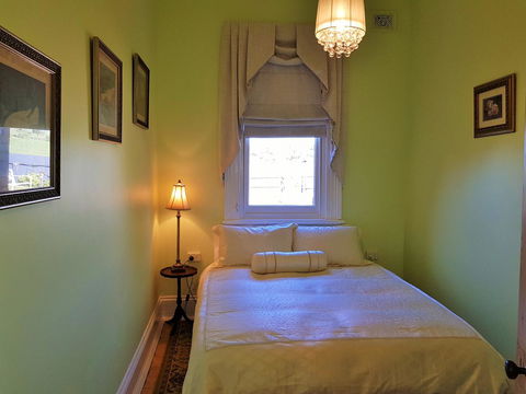 Coragulac House Cottages - New Castle Tourism 6