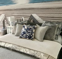 Lorne World - Newcastle Accommodation