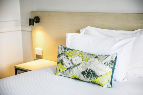 Nightcap At Matthew Flinders Hotel - New Castle Tourism 44