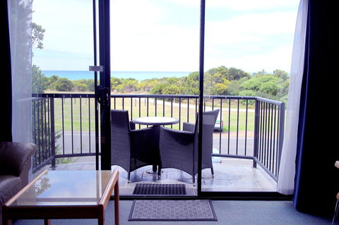 Apollo Bay Waterfront Motor Inn - Newcastle Accommodation 27