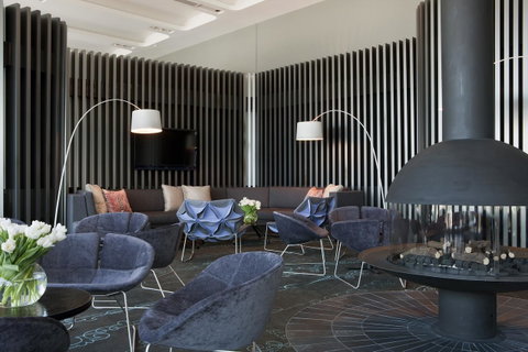 Crown Metropol Melbourne - Newcastle Accommodation 9