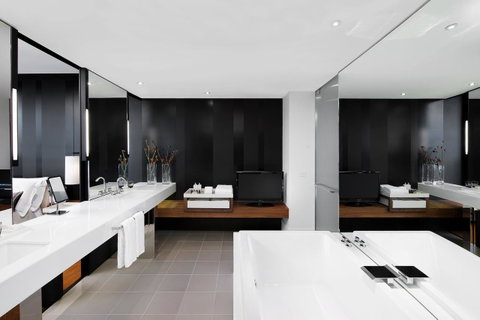 Crown Metropol Melbourne - Newcastle Accommodation 7