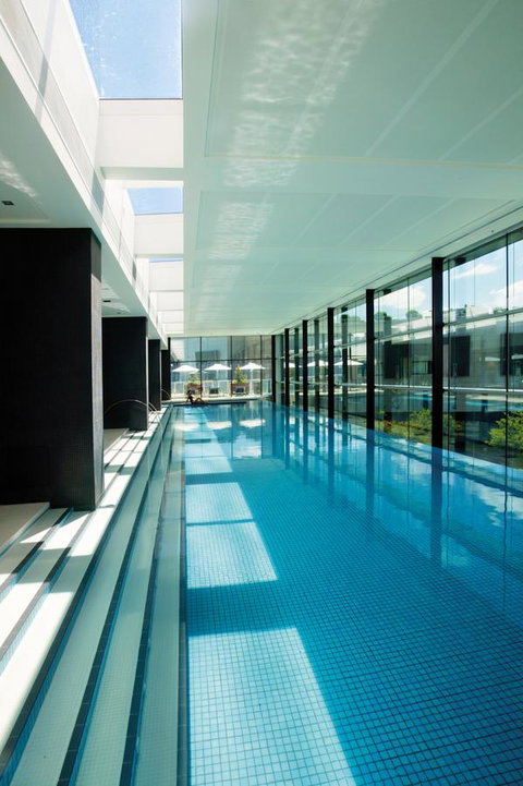 Crown Promenade Melbourne - Newcastle Accommodation 0