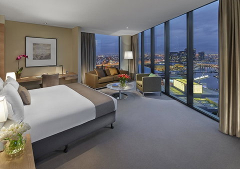 Crown Promenade Melbourne - Newcastle Accommodation 1
