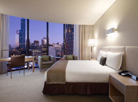 Crown Promenade Melbourne - Newcastle Accommodation 9