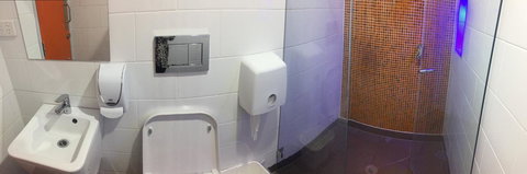 Europa Melbourne - Newcastle Accommodation 13