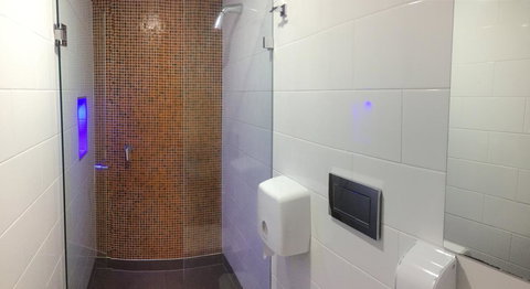 Europa Melbourne - Newcastle Accommodation 12