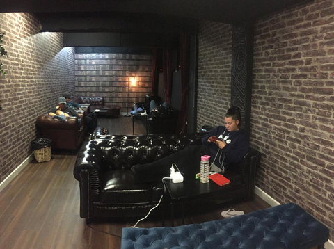 Europa Melbourne - Newcastle Accommodation 6