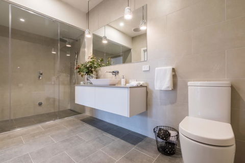 Brooklands Apartments - New Castle Tourism 9