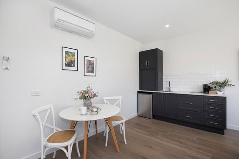 Brooklands Apartments - New Castle Tourism 15