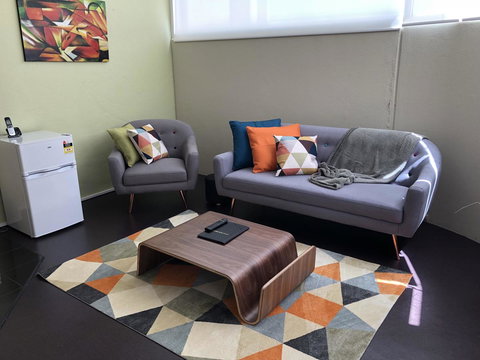 Ciloms Airport Lodge - Newcastle Accommodation 1