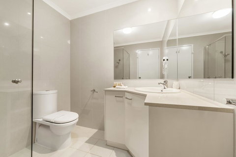 Ciloms Airport Lodge - Newcastle Accommodation 11