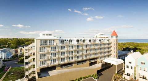 Deep Blue Hotel & Hot Springs - New Castle Tourism 40