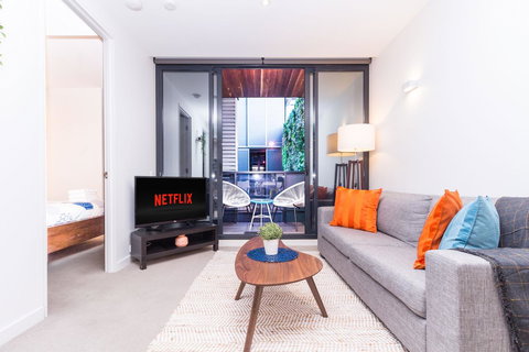 Stay Like Home - Newcastle Accommodation 13