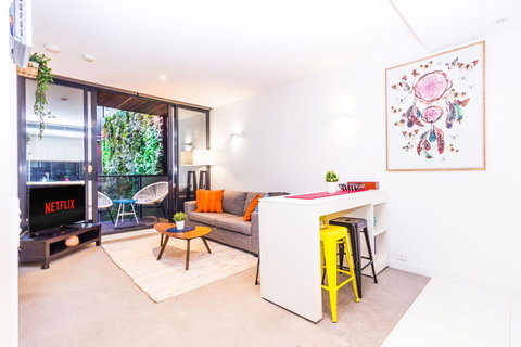 Stay Like Home - Newcastle Accommodation 16