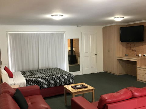 Beachcomber Motel & Apartments - Newcastle Accommodation 11