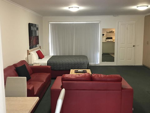 Beachcomber Motel & Apartments - Newcastle Accommodation 12