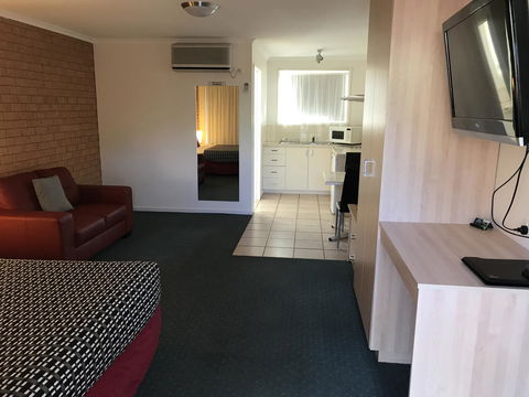 Beachcomber Motel & Apartments - Newcastle Accommodation 7