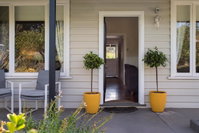 Book Hepburn Accommodation Vacations Newcastle Accommodation Newcastle Accommodation