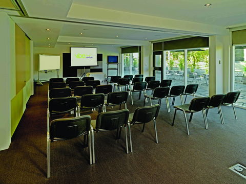 The Parkmore Hotel - New Castle Tourism 4