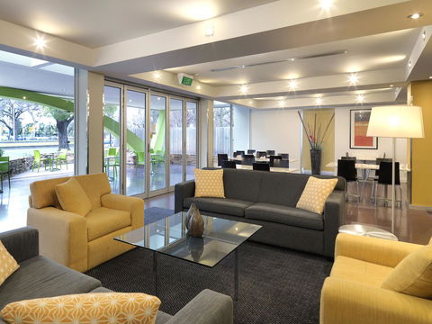 The Parkmore Hotel - New Castle Tourism 11