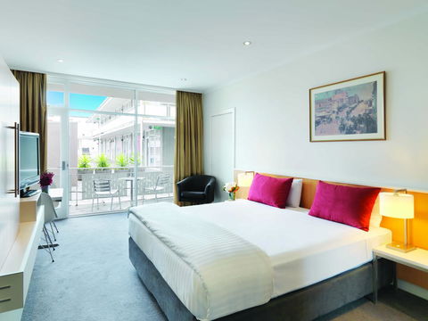 The Parkmore Hotel - New Castle Tourism 17