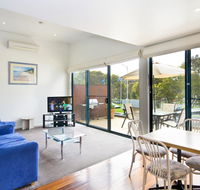 Anchorage Motel  Villas Lorne - Newcastle Accommodation