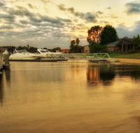 Waterfront Retreat - New Castle Tourism