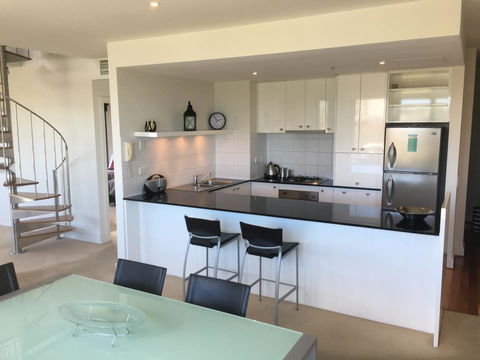 Geelong Waterfront Penthouse Apartment - Newcastle Accommodation 11