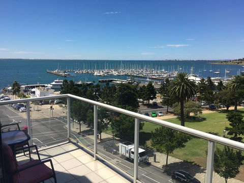 Geelong Waterfront Penthouse Apartment - Newcastle Accommodation 1
