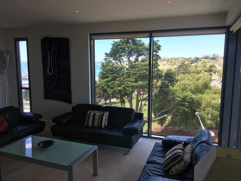 Geelong Waterfront Penthouse Apartment - Newcastle Accommodation 5