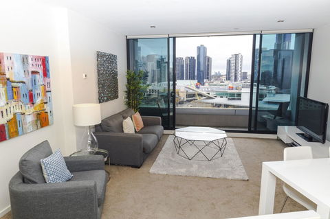 Waterfront Melbourne Apartments - New Castle Tourism 44