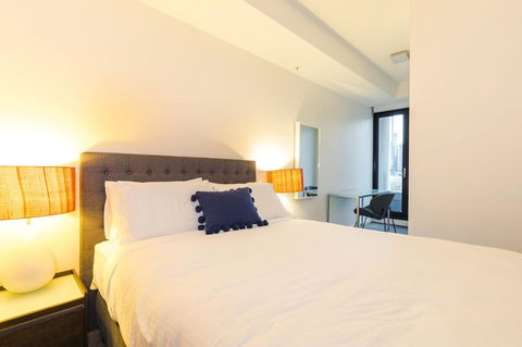 Waterfront Melbourne Apartments - New Castle Tourism 35