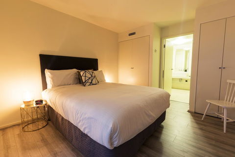Waterfront Melbourne Apartments - New Castle Tourism 39