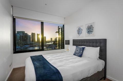 Waterfront Melbourne Apartments - New Castle Tourism 2