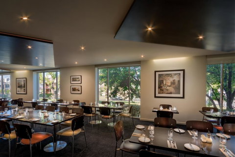 BEST WESTERN PLUS Travel Inn - Newcastle Accommodation 12