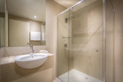 BEST WESTERN PLUS Travel Inn - Newcastle Accommodation 34