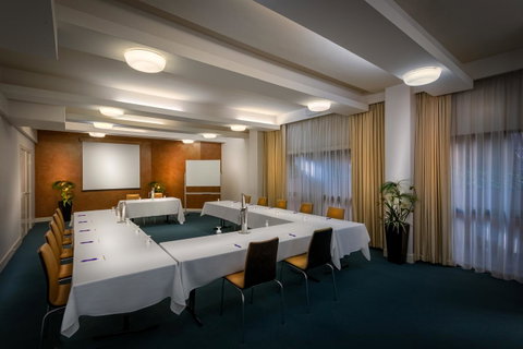 BEST WESTERN PLUS Travel Inn - Newcastle Accommodation 18