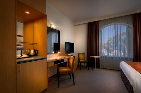 BEST WESTERN PLUS Travel Inn - Newcastle Accommodation 23