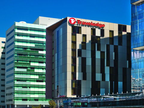 Travelodge Hotel Melbourne Docklands - New Castle Tourism 4