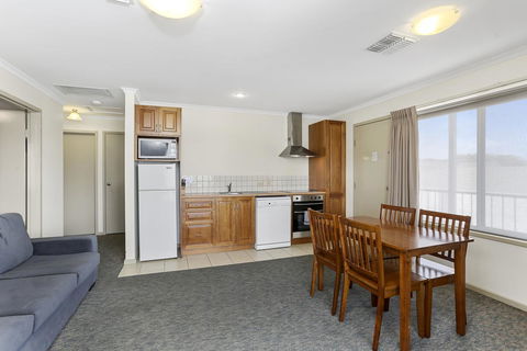 Comfort Inn Warrnambool International - New Castle Tourism 35