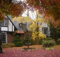 Merrimeet Cottages - New Castle Tourism