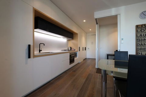 ACD Apartments - New Castle Tourism 28