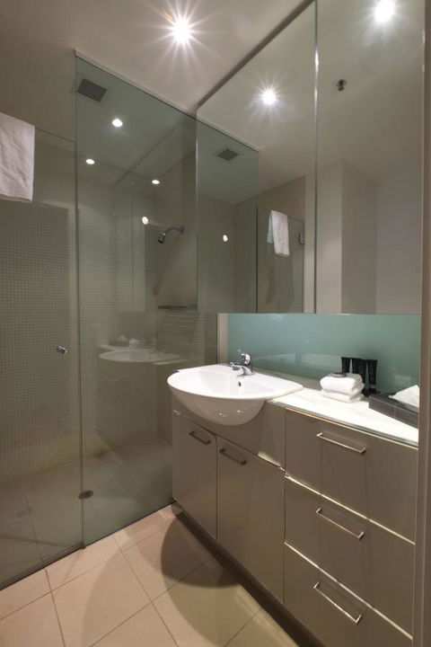 ACD Apartments - New Castle Tourism 2