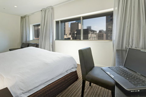 Causeway 353 Hotel - Newcastle Accommodation 27