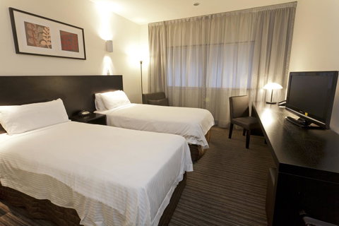 Causeway 353 Hotel - Newcastle Accommodation 6