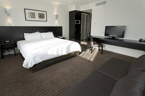 Causeway 353 Hotel - Newcastle Accommodation 8