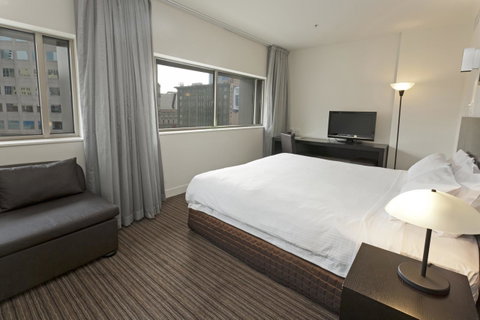Causeway 353 Hotel - Newcastle Accommodation 22