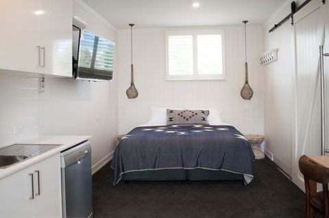 Anchor Geelong - Newcastle Accommodation 12
